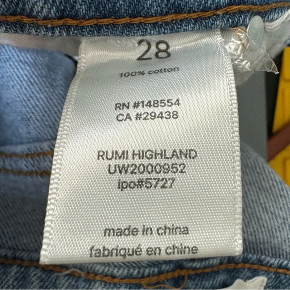 Unpublished Anthropologie Hi Rise Loose Stacked Leg Jeans in Highland. NWT. 28 - Picture 5 of 14